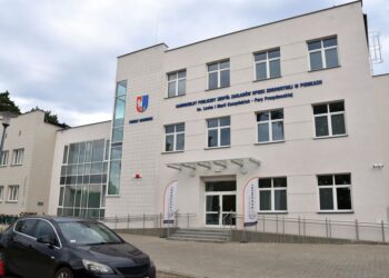 Radni apelują do ministerstw w sprawie szpitali, starostwo odpowiada