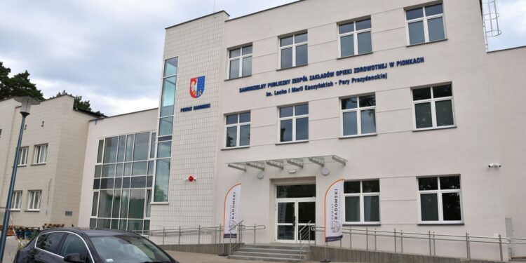 Radni apelują do ministerstw w sprawie szpitali, starostwo odpowiada