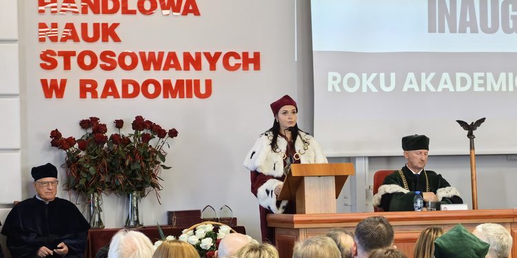 Studenci wrócili na uczelnię. Inauguracja w AHNS [Galeria]
