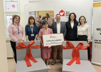Kolejne łóżka dla opiekunów małych pacjentów