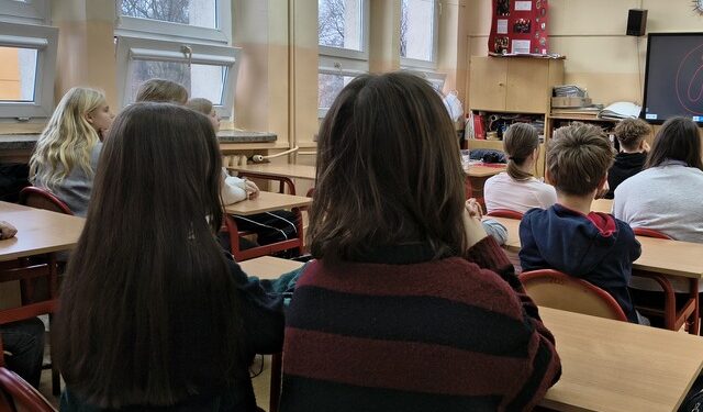 Trening bezpieczeństwa w trzech radomskich szkołach. Rodziny nauczą się reagować na zagrożenia